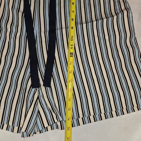 Chinti & Parker midsummer Relaxed shorts. Size 10 nautical coastal resort wear - Picture 6 of 9